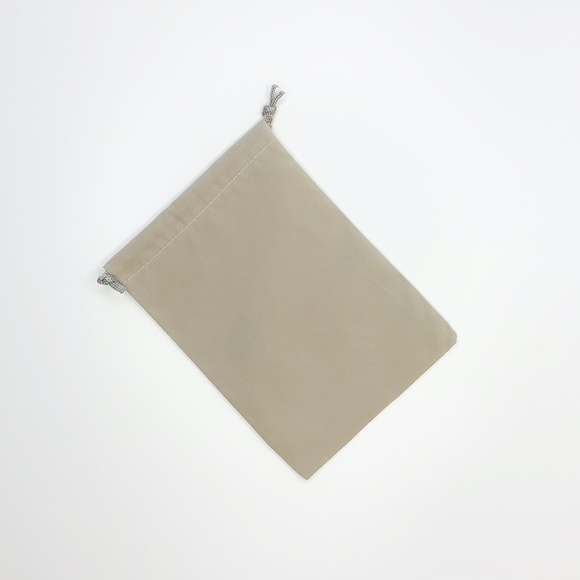 🔥 TAUPE JEWELRY STRING POUCH BAG VELVETY SUEDE SUTLE LOW KEY - Picture 2 of 2